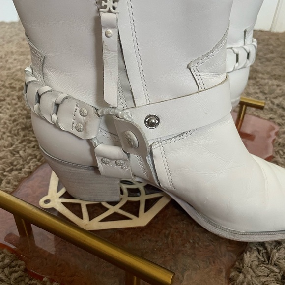 Sam Edelman Riker booties in white leather size 7.5 - Picture 11 of 13